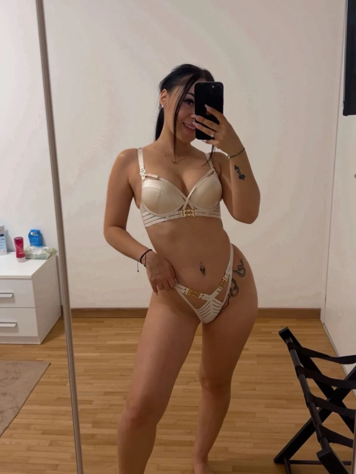 ESCORT new